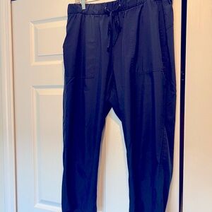 🍊Old Navy Cropped Athletic Pants Navy Blue XL🍊